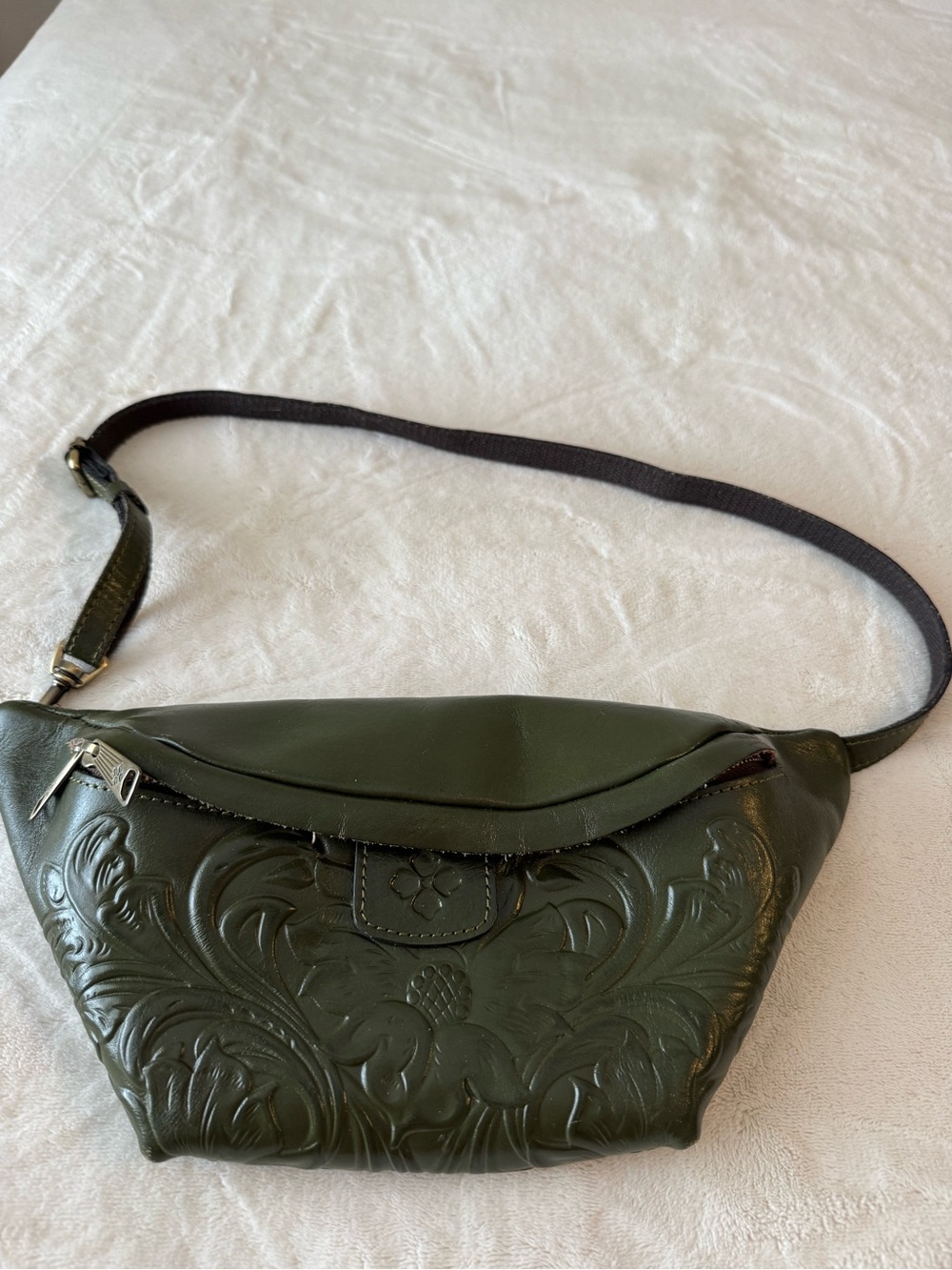 Patricia Nash Olive Green Embossed/Tooler Leather Beltbag NWOT